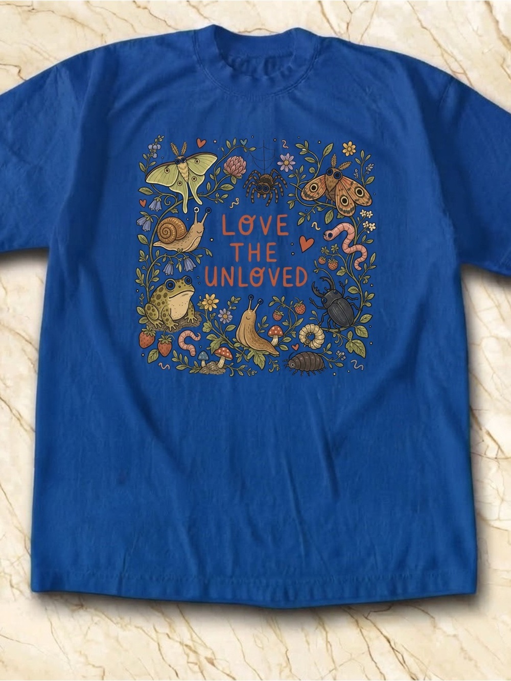 Gildan Love The Unloved Nature Graphic Tee